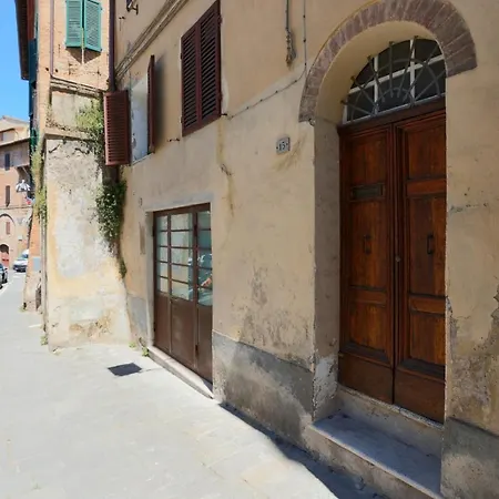 Mantellini15 - Caratteristico In Centro - Naonbnb Apartment